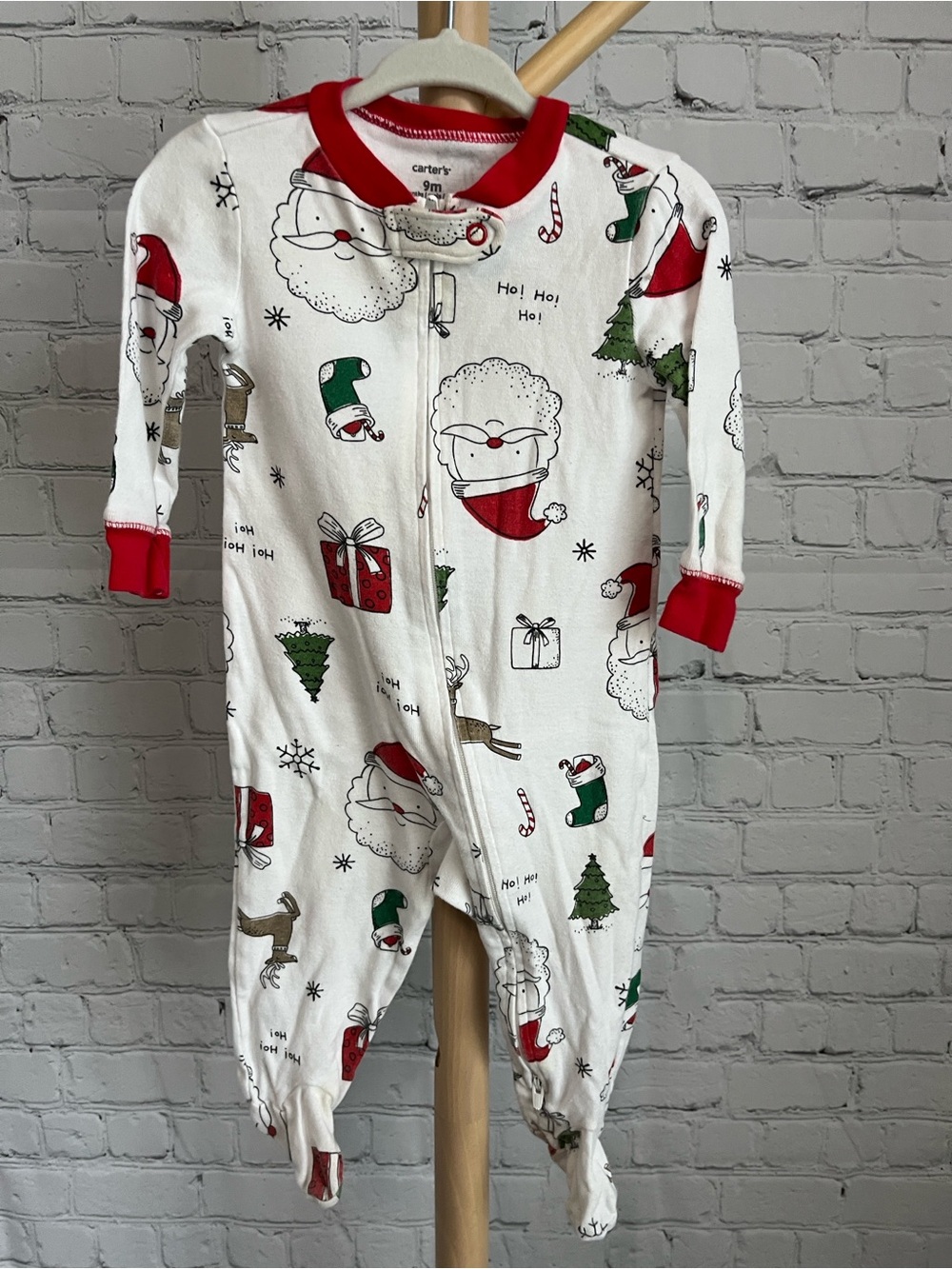 ⭐️⭐️PICK 5 / $20 Carter's White, Red & Green Holiday Santa Footed Sleeper